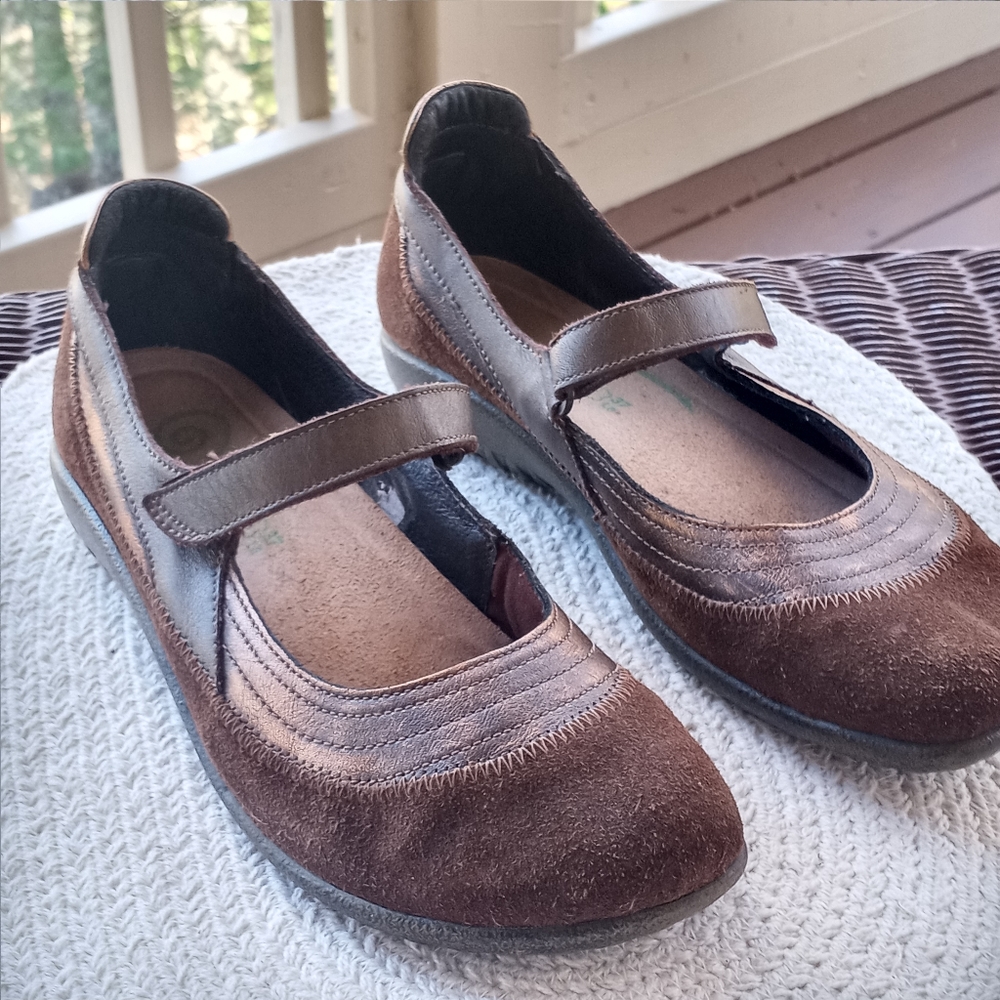 Naot Leather Kirei Mary Janes - Picture 4 of 15